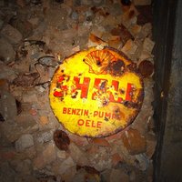 In der Flakturmruine Friedrichshain - Fundstücke